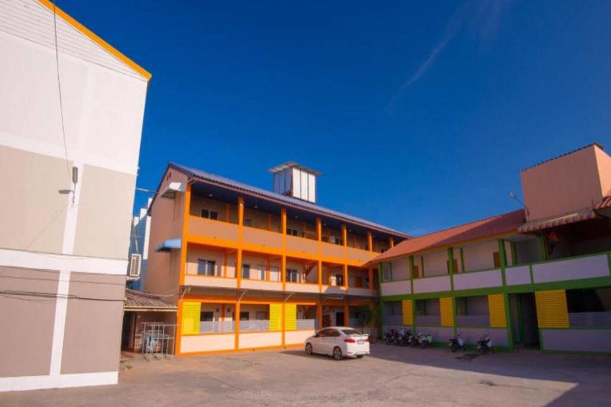S1 City Hotel Μπούρι Ραμ Εξωτερικό φωτογραφία